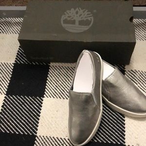 Slip on silver Timberland sneakers. Size 7.5